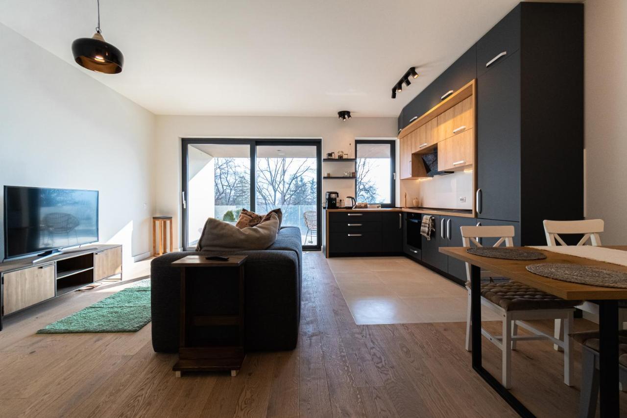 Mirador Bohemian Apt With Views Over Old Town And Tampa Mountain, Near Poiana Braşov Esterno foto