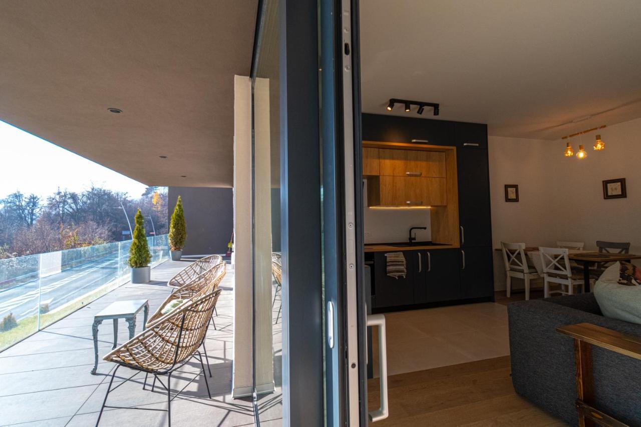 Mirador Bohemian Apt With Views Over Old Town And Tampa Mountain, Near Poiana Braşov Esterno foto
